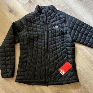 New - Women’s North Face Jacket